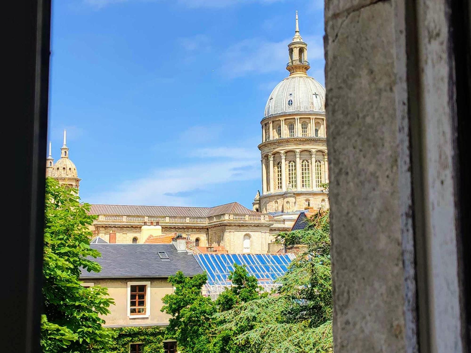 Vue Basilique, Au Coeur De La Vieille Ville Boulogne-sur-Mer Luaran gambar